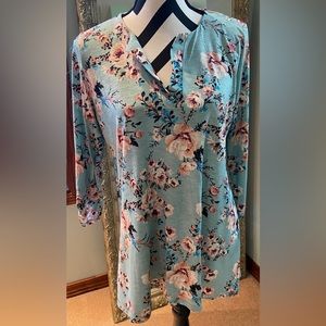 Floral 3/4 sleeve blouse/top